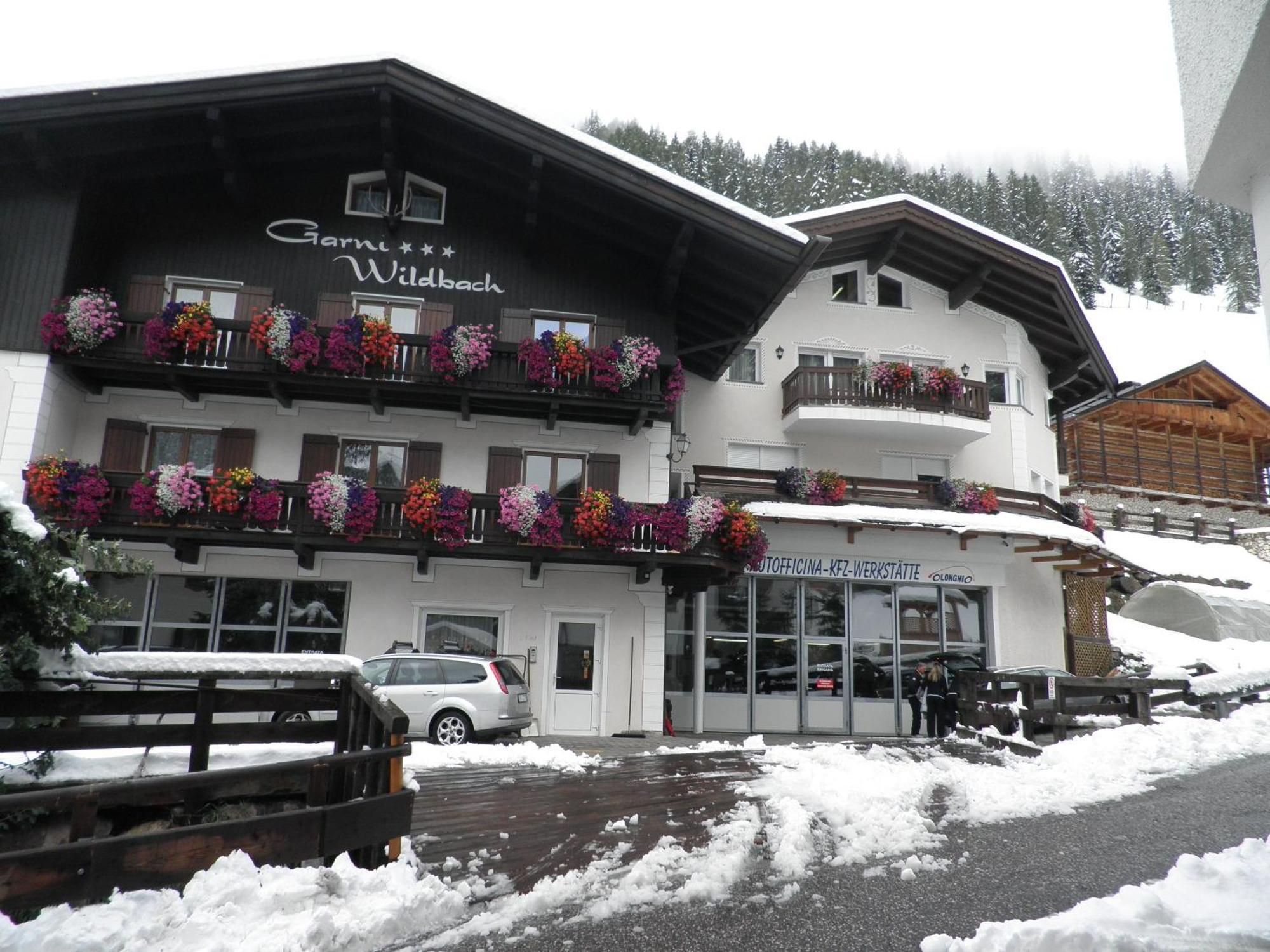 Garni Hotel And Apartments Wildbach Selva di Val Gardena Luaran gambar
