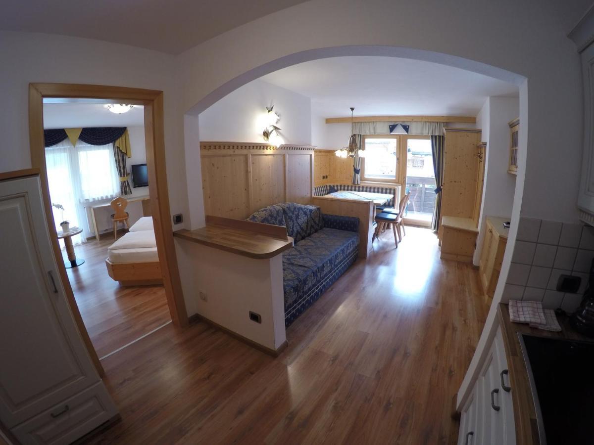 Garni Hotel And Apartments Wildbach Selva di Val Gardena Luaran gambar